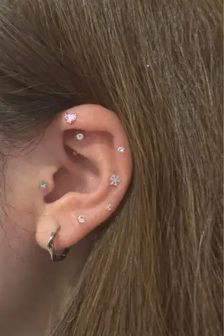 ulyum. KANAのネイルデザイン