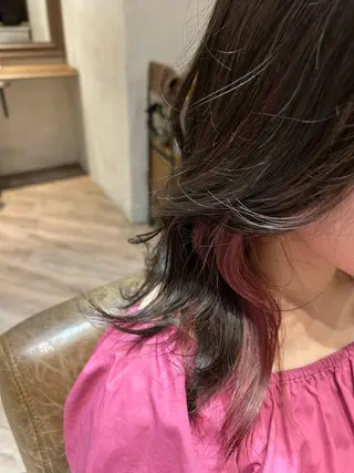 ミディアム カラー 田島 穂乃花のヘアスタイル