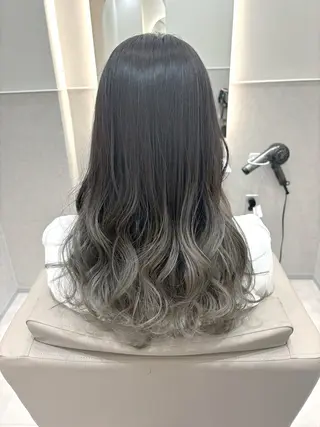 ロング カラー Zina天王寺 CHIAKIのヘアスタイル