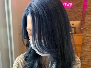 ミディアム カラー ヘアカラー&縮毛矯正 STAR☆RIVERのヘアスタイル