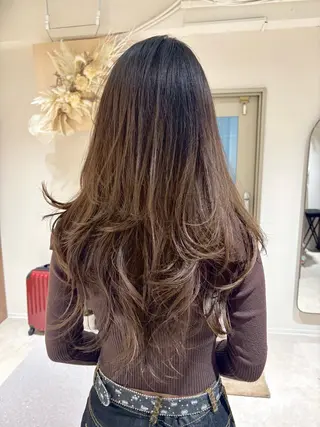 ロング AMI ウルフ/ショートのヘアスタイル