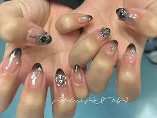 ミディアム アトリエAIHA★ フィルイン推奨サロンのネイルデザイン