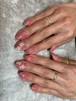 ネイル 佐藤  悠子のネイルデザイン