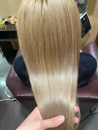 カラー 上島 彩のヘアスタイル