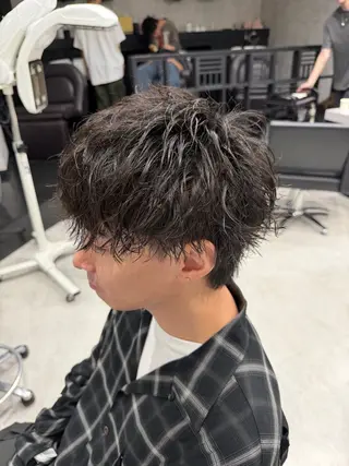 ショート パーマ メンズ ユウ🪄 パーマ指名No1のヘアスタイル