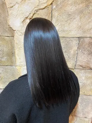 カラー 中村 莉緒のヘアスタイル