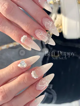 ネイル Sae BuffPuppyのネイルデザイン