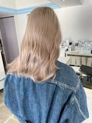 ロング Lit.豊橋 夏目のヘアスタイル