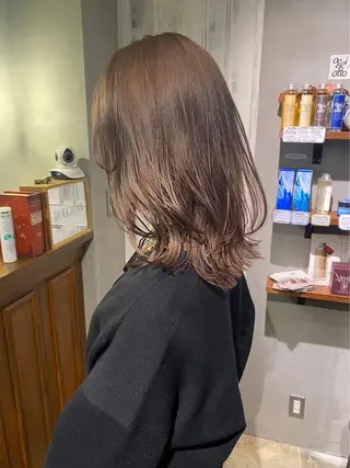 セミロング 中村 彩乃のヘアスタイル
