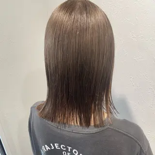 ミディアム カラー shiho .のヘアスタイル
