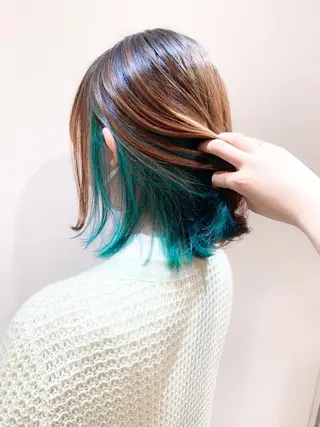 カラー 乳井 悠香のヘアスタイル