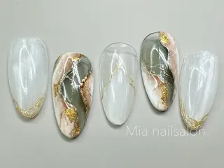ネイル Mia ネイルサロンのネイルデザイン