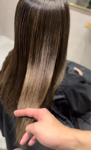ロング カラー ハイライト 透明感カラー松本のヘアスタイル