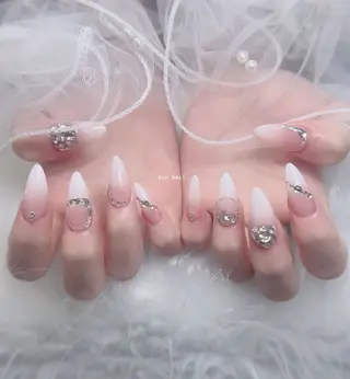 ネイル Hin Nailsのネイルデザイン