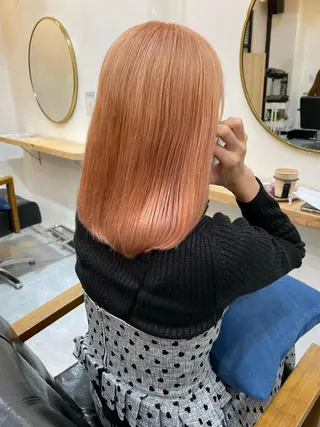 ミディアム カラー 高梨 菜々のヘアスタイル