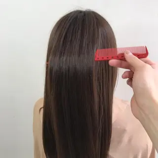 セミロング 白髪ぼかし、髪質改善 富田隼仁のヘアスタイル