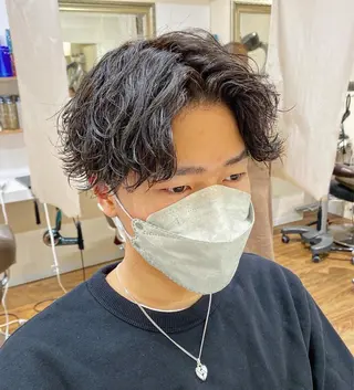 パーマ メンズ 🟦メンズパーマ🟦 横浜駅｜小上馬淳司のヘアスタイル