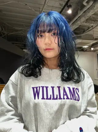 ロング ハイトーン特化/和音 【デザインカラー】のヘアスタイル
