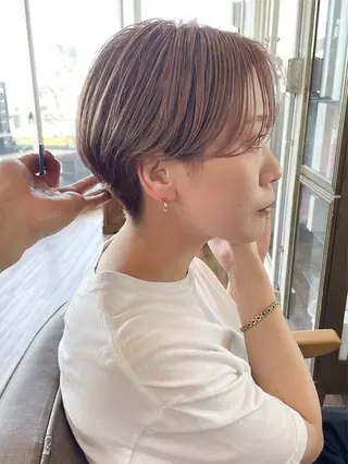 ショート カラー こもり なおやのヘアスタイル