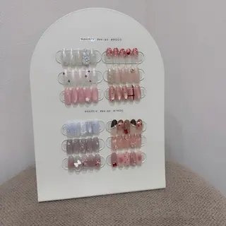 ネイル Rine 放出 (リネ)のネイルデザイン