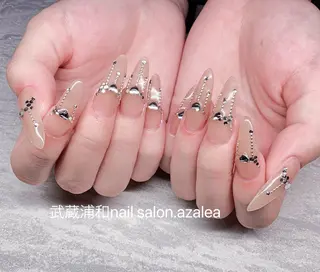 ネイル R inのネイルデザイン