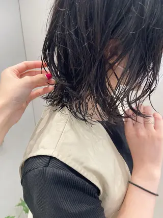 パーマ 青木 優歩のヘアスタイル