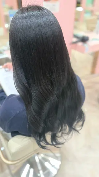 カラー 🍒Megumi /暖色寒色系カラーのヘアスタイル