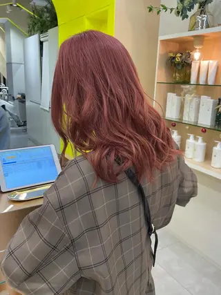 セミロング 髙橋 かすみのヘアスタイル