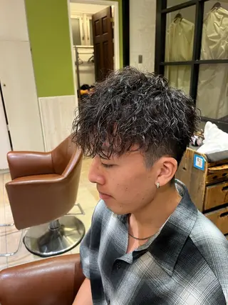 パーマ メンズ 🦕望月渉🦕 パーマ🌪️ブリーチのヘアスタイル