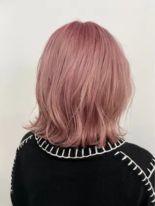 ミディアム カラー 🩶ナチュラル ハイトーン/はちすのヘアスタイル