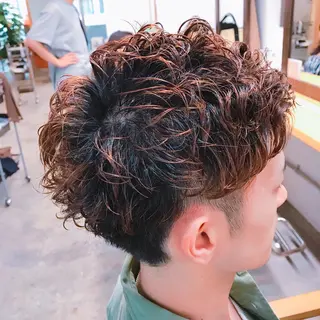 ショート パーマ メンズ 🌈限定価格🌈 鈴木　瑛輔のヘアスタイル
