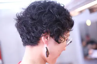 ショート パーマ 松岡 俊輔のヘアスタイル