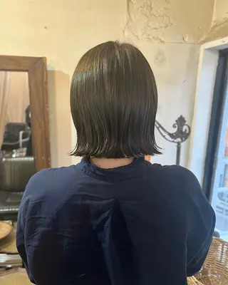ショート カラー 暗髪とオリーブ🌿 渡辺拓人のヘアスタイル