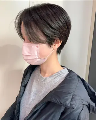 ショート カラー SAKINO. ベージュカラーのヘアスタイル