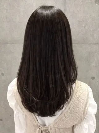 ロング 南 菜花のヘアスタイル