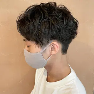 ショート パーマ メンズ Lull1人美容室 バレイヤージュのヘアスタイル