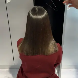 セミロング RiA/レイヤーカッ ト/ハッシュカットのヘアスタイル