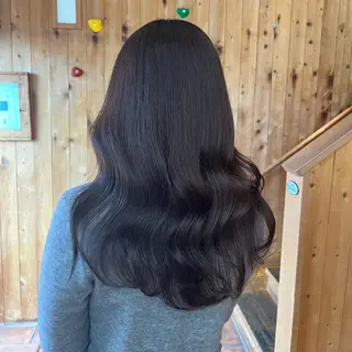 ロング カラー 藤田 ゆりなのヘアスタイル