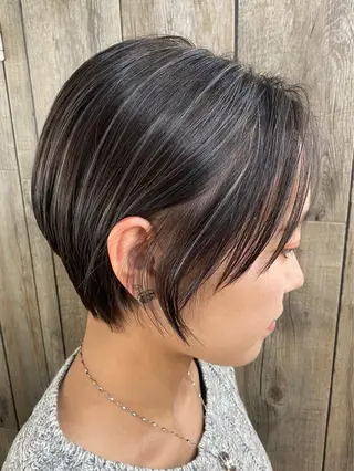 ショート yuuka🌻 ハイライト/艶カラーのヘアスタイル