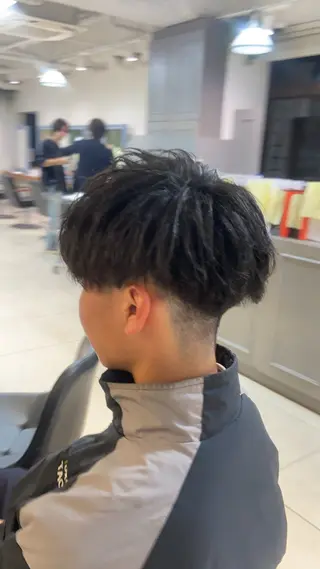 メンズ NEXTzer0 メンズカット/パーマのヘアスタイル