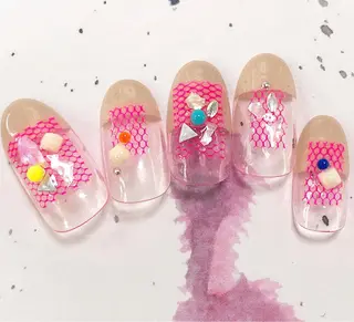 ネイル mano nella manoのネイルデザイン