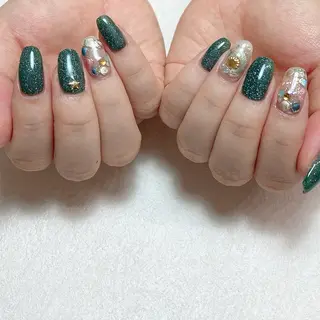 ネイル かおる KAORUのネイルデザイン