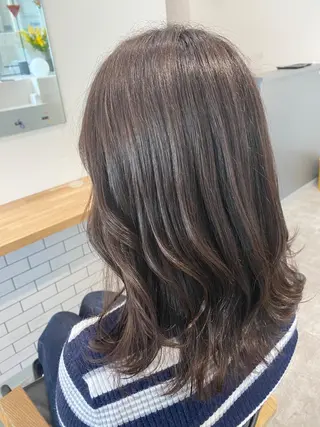 セミロング カラー 【safric】 NAOのヘアスタイル