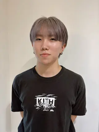 カラー メンズ 浅野 匠のヘアスタイル