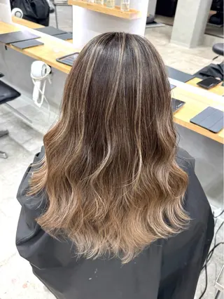 ロング カラー ⭐️NOAHL大宮 カラー特化美容室⭐️のヘアスタイル