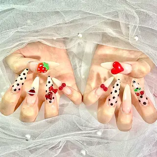 ネイル Jr.ネイリスト🤍 【Alissa】新栄のネイルデザイン