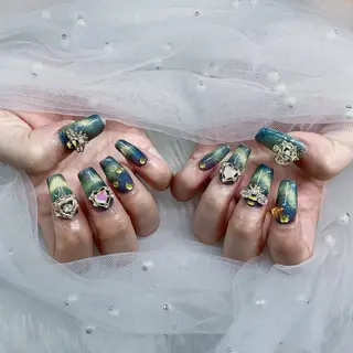 セミロング パーツ全部¥110 サロンミミのネイルデザイン