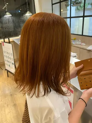 カラー 前田 輝のヘアスタイル