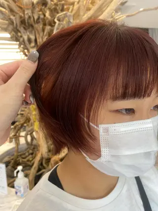 ショート 透け感ベージュ ／ミハルのヘアスタイル