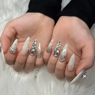 ネイル SHION  のネイルデザイン